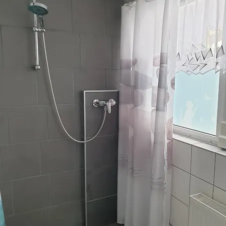 公寓 An Der Hildegardiskirche 吕德斯海姆